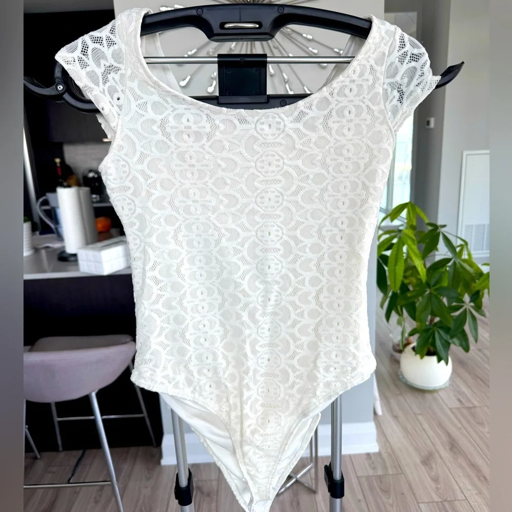 River Island White Lace Bodysuit - Picture 3 of 5